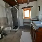 Nini Nyaraló