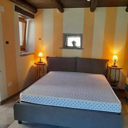 Nini 別荘 カンネロ・リヴィエーラ